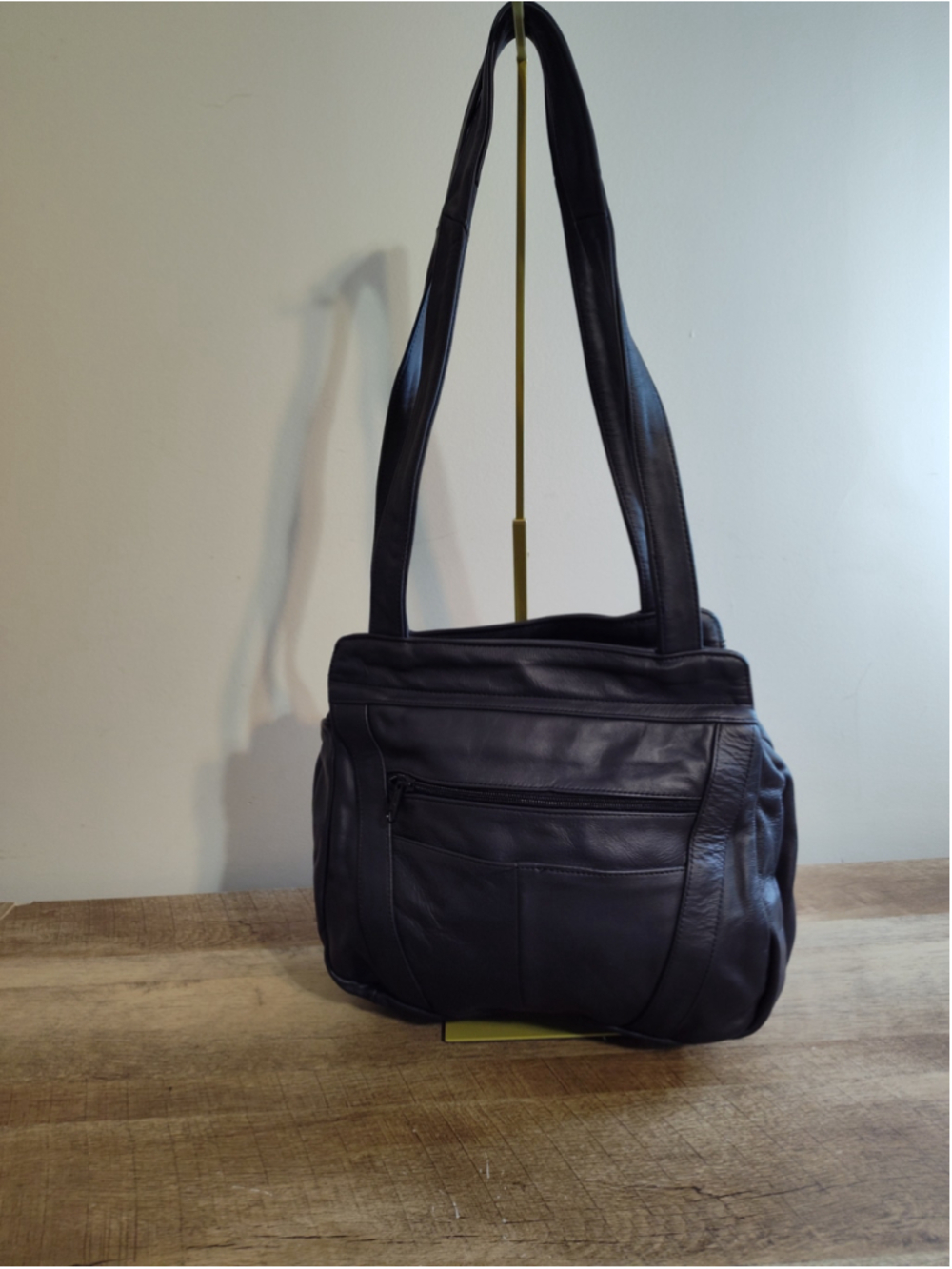 Women's Unbranded Black Leather Shoulder Bag